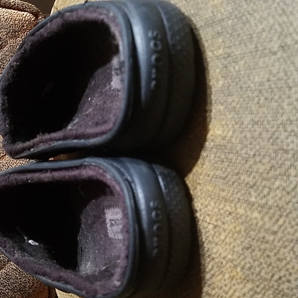 Crocs Freesail Plush Lined Slip On Clogs Shoes Black - Picture 4 of 5